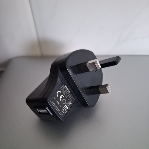 Uk 3 pin usb - 5v, 1a